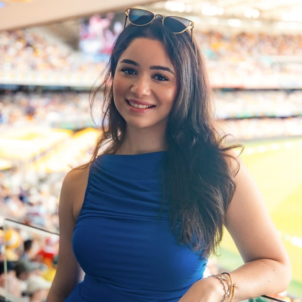 Sara Tendulkar declares blue as the color of the season with her stylish maxi dress, se...