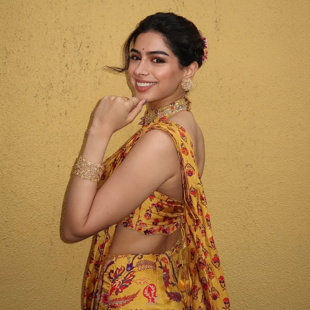 Khushi Kapoor in pre-draped saree worth Rs 23K is the perfect haldi outfit you must hav... Khushi Kapoor in pre-draped saree worth Rs 23K is the perfect haldi outfit you must hav...