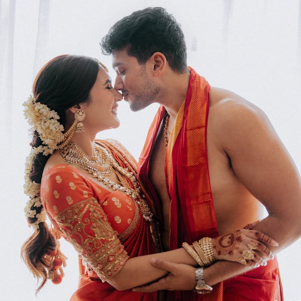 Kalidas Jayaram shares first photos with wife Tarini Kalingarayar and it screams fairyt... Kalidas Jayaram shares first photos with wife Tarini Kalingarayar and it screams fairyt...