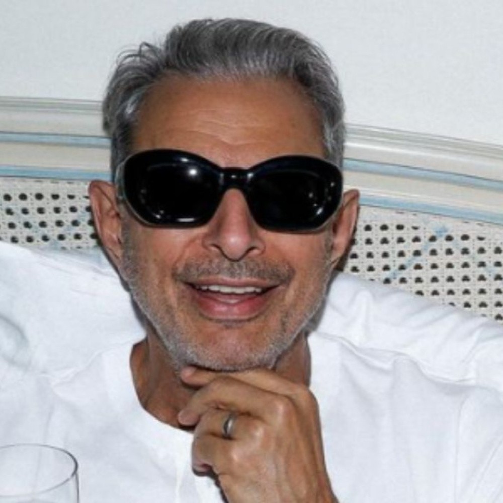 Jeff Goldblum’s Method Acting Backfired On Death Wish Set: Why The Director Requested H... Jeff Goldblum’s Method Acting Backfired On Death Wish Set: Why The Director Requested H...