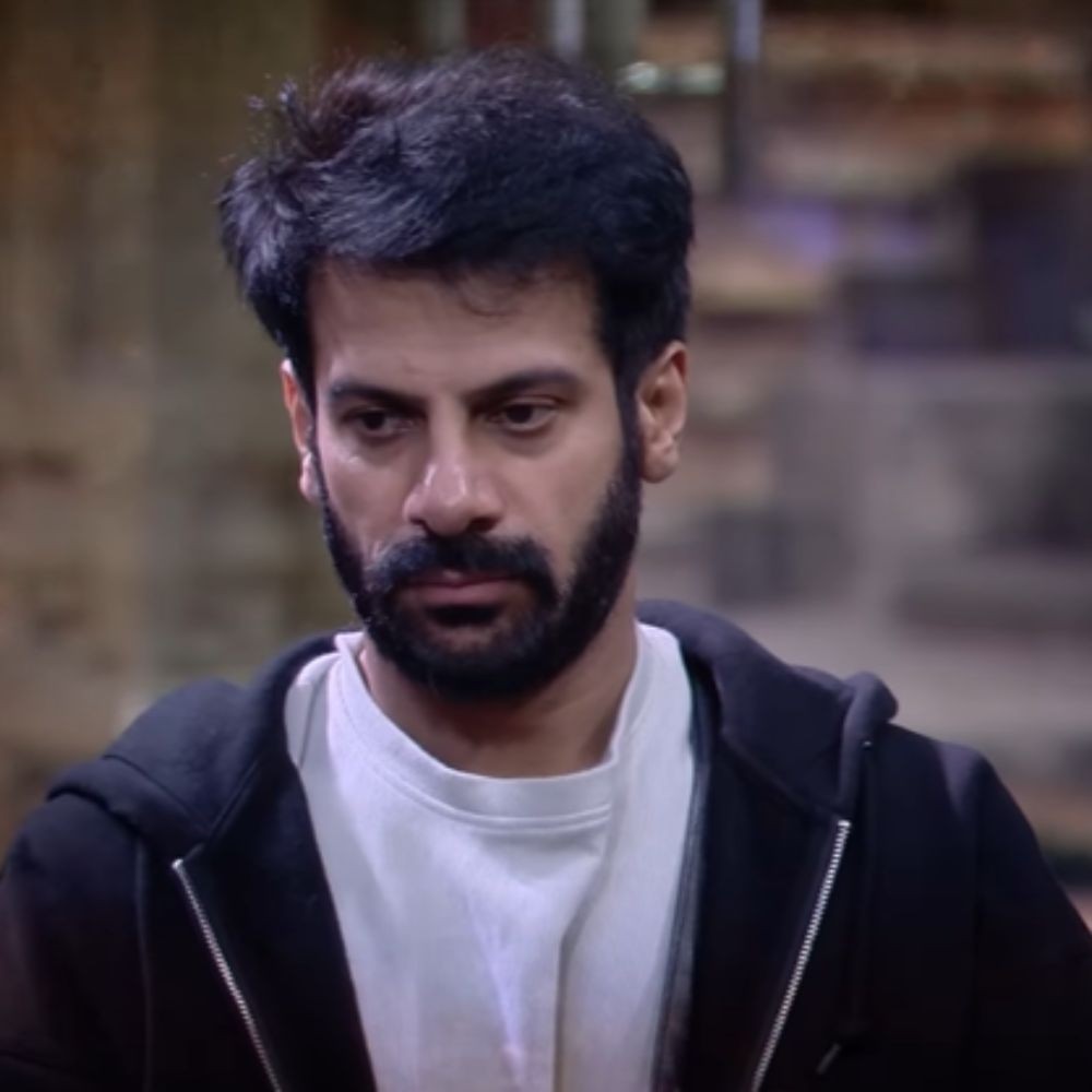 Bigg Boss 18 PROMO: Will Karan Veer Mehra become next Time God? Avinash Mishra, Eisha S... Bigg Boss 18 PROMO: Will Karan Veer Mehra become next Time God? Avinash Mishra, Eisha S...