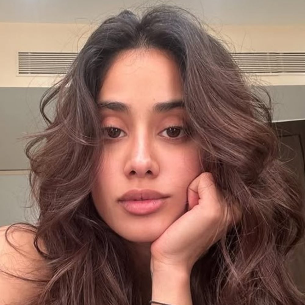 Janhvi Kapoor defends Allu Arjun-led Pushpa 2 as netizens criticize theater owners for ... Janhvi Kapoor defends Allu Arjun-led Pushpa 2 as netizens criticize theater owners for ...