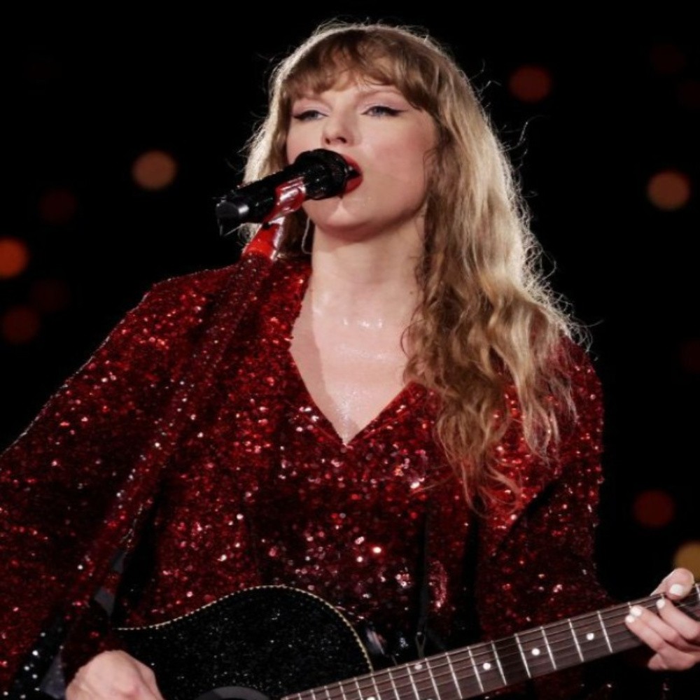 Taylor Swift’s The Tortured Poets Department Becomes Apple Music’s Top Streamed Album O... Taylor Swift’s The Tortured Poets Department Becomes Apple Music’s Top Streamed Album O...