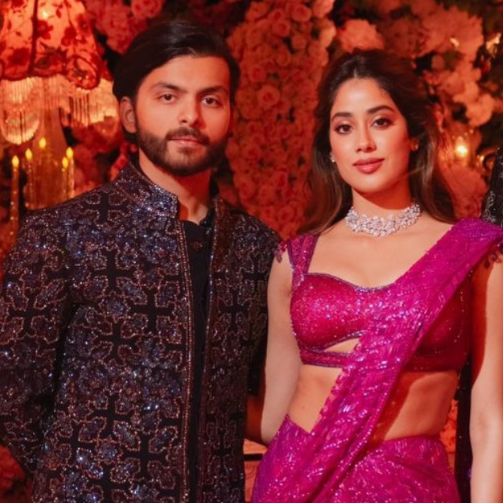 Bollywood Newswrap, December 3: Janhvi Kapoor dons t-shirt ft. BF Shikhar Pahariya; Vik... Bollywood Newswrap, December 3: Janhvi Kapoor dons t-shirt ft. BF Shikhar Pahariya; Vik...