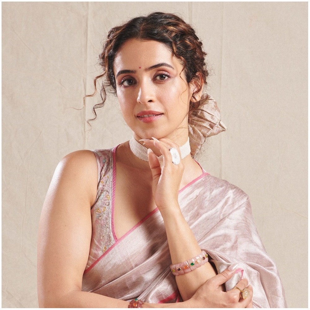 Mrs actress Sanya Malhotra dances to Jalebi Bai and we didn't know we needed this version; WATCH Mrs actress Sanya Malhotra dances to Jalebi Bai and we didn't know we needed this version; WATCH