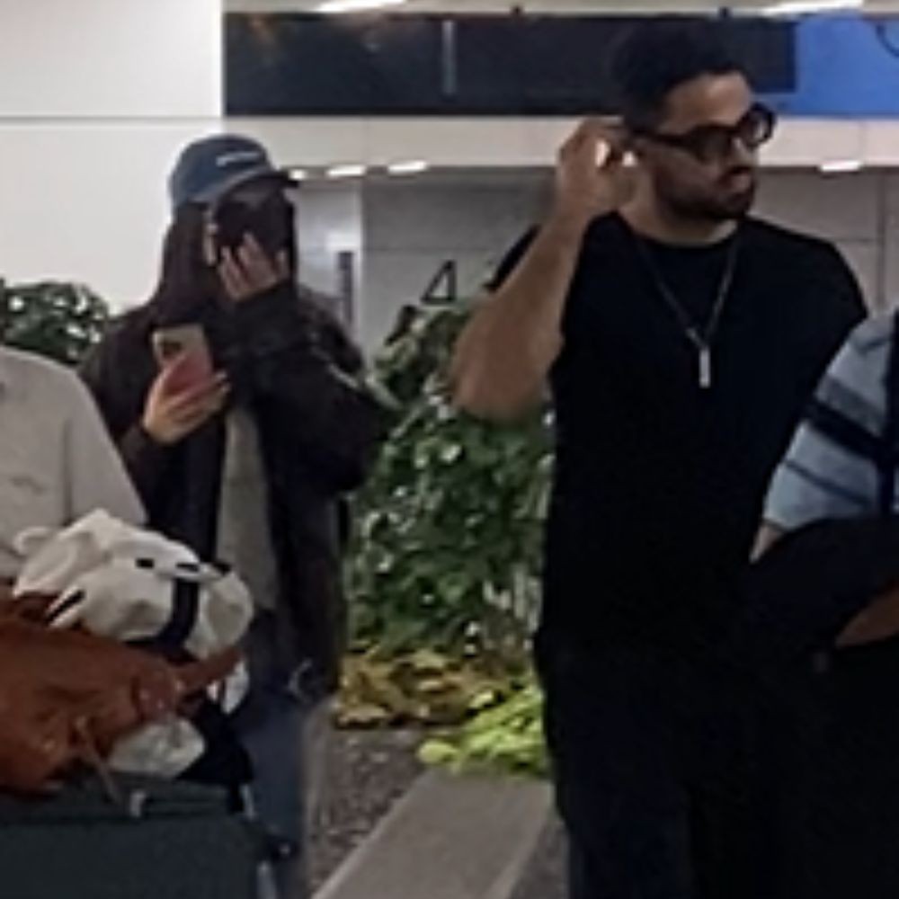 Are Kriti Sanon and rumored boyfriend Kabir Bahia in Delhi to meet parents amid their wedding news? WATCH Are Kriti Sanon and rumored boyfriend Kabir Bahia in Delhi to meet parents amid their wedding news? WATCH