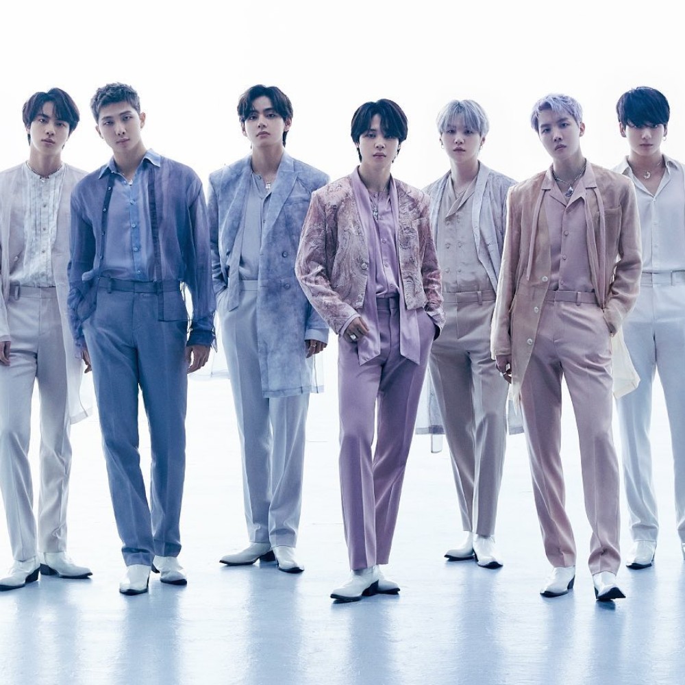 HYBE identifies hate account linking BTS to Danworld and posting negative comments about LE SSERAFIM; lawsuits likely to follow