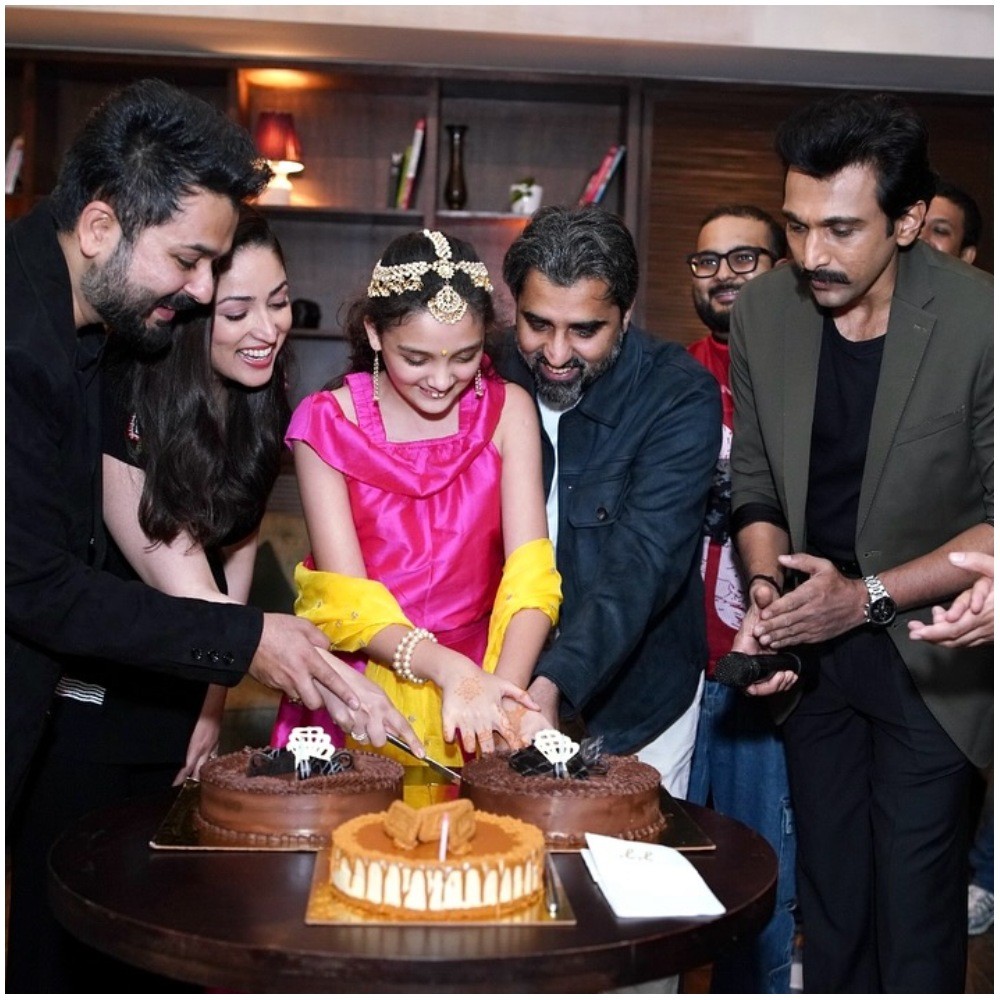 INSIDE Dhoom Dhaam success bash: Yami Gautam, Pratik Gandhi, Aditya Dhar come together for celebration; don’t miss cake-cutting VIDEO INSIDE Dhoom Dhaam success bash: Yami Gautam, Pratik Gandhi, Aditya Dhar come together for celebration; don’t miss cake-cutting VIDEO