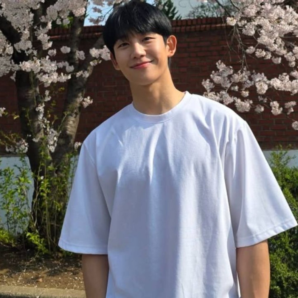 Jung Hae In recalls camping trip with Kim Soo Hyun, Im Siwan and more 88 liners: 'Thoug...