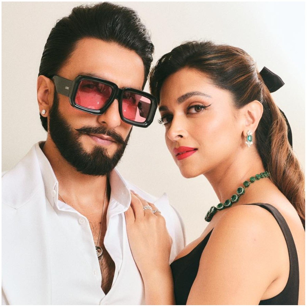 Ranveer Singh is completely smitten by Deepika Padukone’s stunning golden look for international event and we don’t blame him