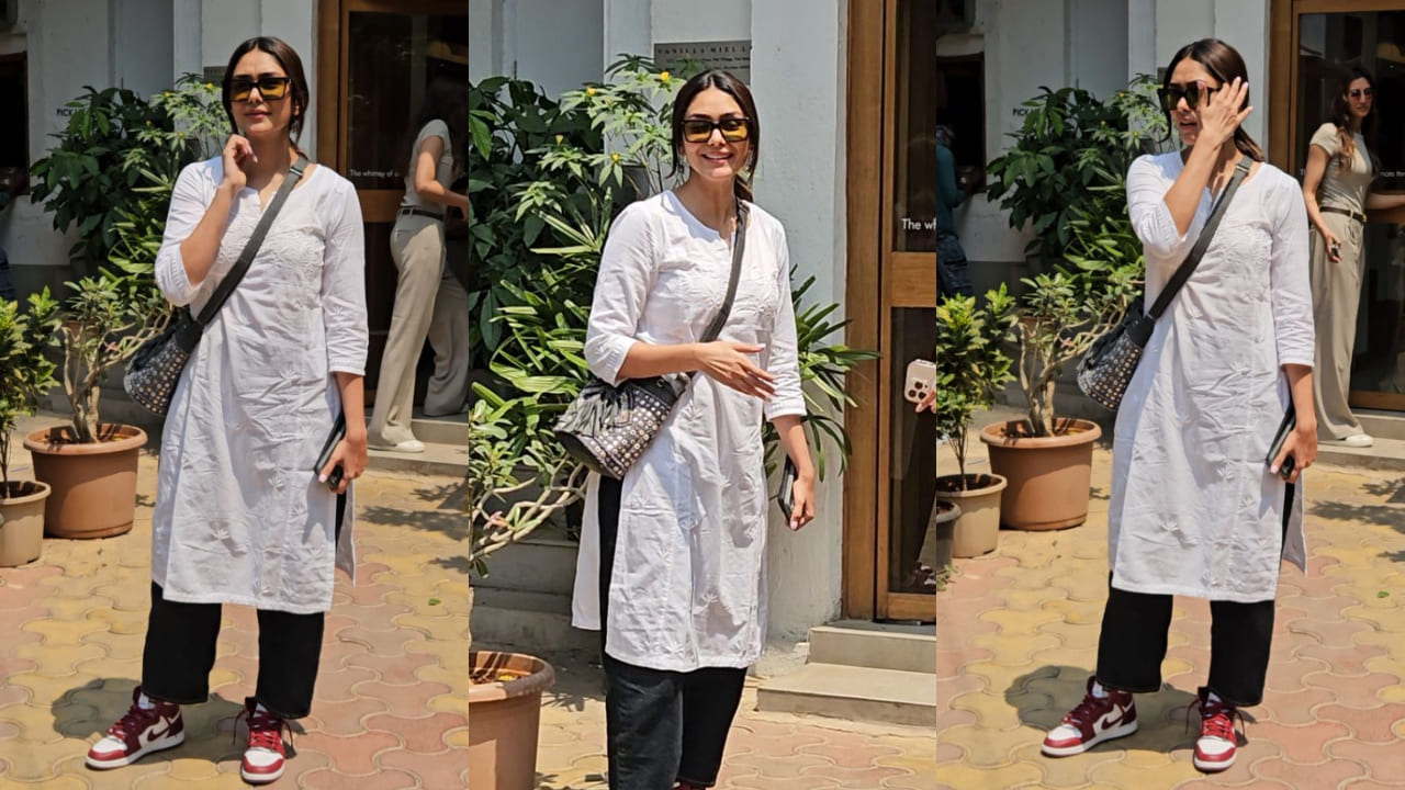 Mrunal Thakur adds jhumkas and sneakers to a kurti-jeans combo, balancing tradition with street style