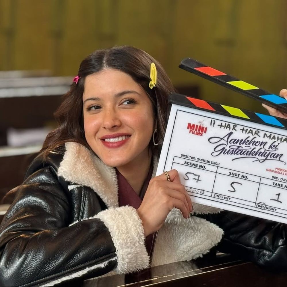 Khushi Kapoor, Navya Nanda and Maheep cheer for 'cutest' Shanaya Kapoor as she shares BTS pics from Aankhon Ki Gustaakhiyan shoot  Khushi Kapoor, Navya Nanda and Maheep cheer for 'cutest' Shanaya Kapoor as she shares BTS pics from Aankhon Ki Gustaakhiyan shoot