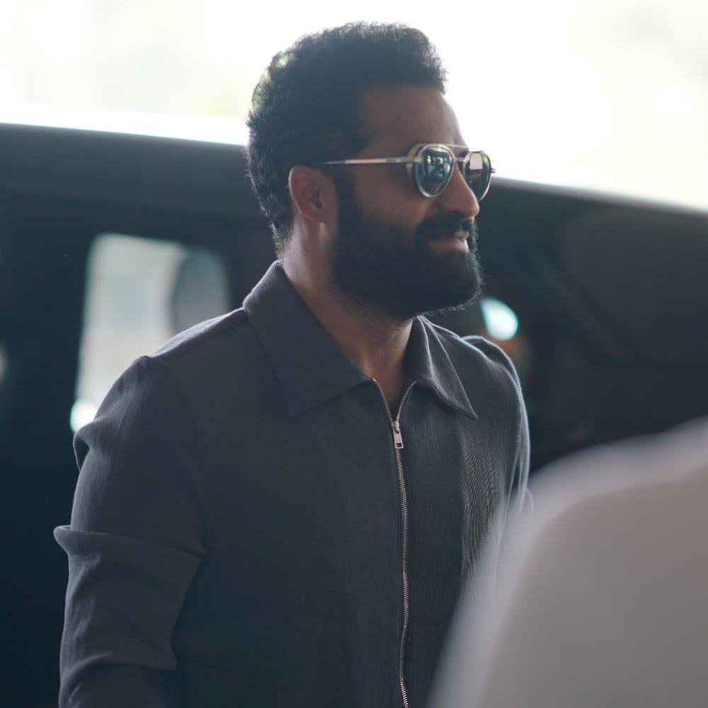 Jr NTR’s fit and lean transformation grabs eyeballs as he sets off to join NTRNeel shoot; see PICS