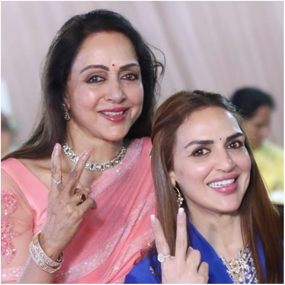 Jaat: Hema Malini and Esha Deol express delight on Sunny Deol starrer performing well at the box-office; ‘Dharam ji bahut...’ Jaat: Hema Malini and Esha Deol express delight on Sunny Deol starrer performing well at the box-office; ‘Dharam ji bahut...’