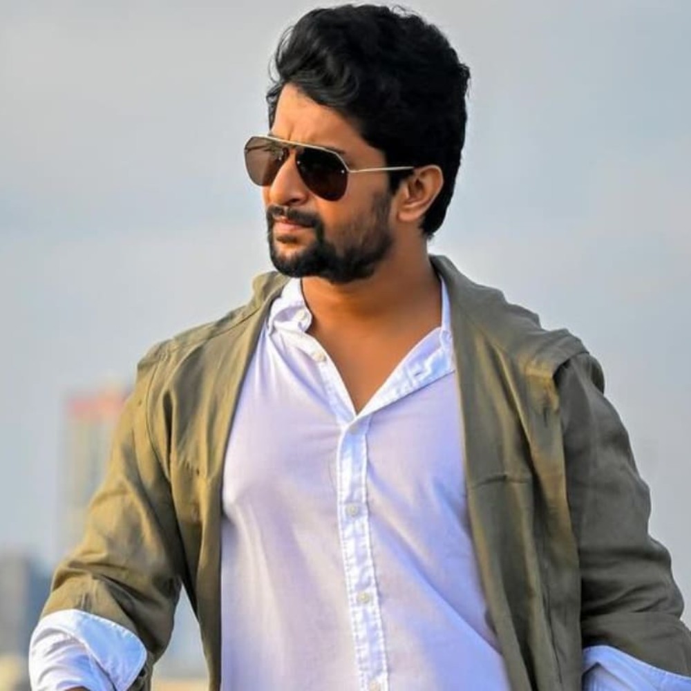 ‘This is my responsibility…’: Nani embraces a fan at HIT 3 promotions as latter approaches actor with film script