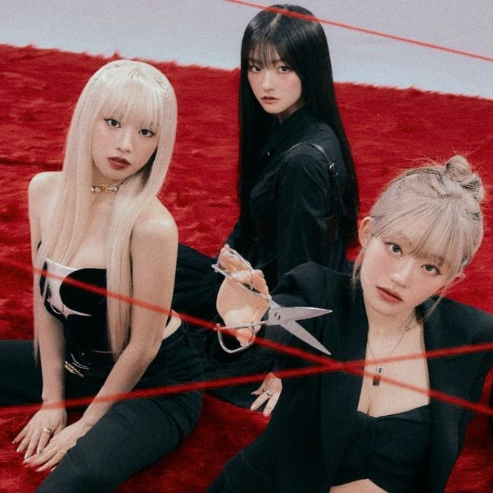Fans demand KISS OF LIFE members to apologize for cultural appropriation after agency's notice; know what happened