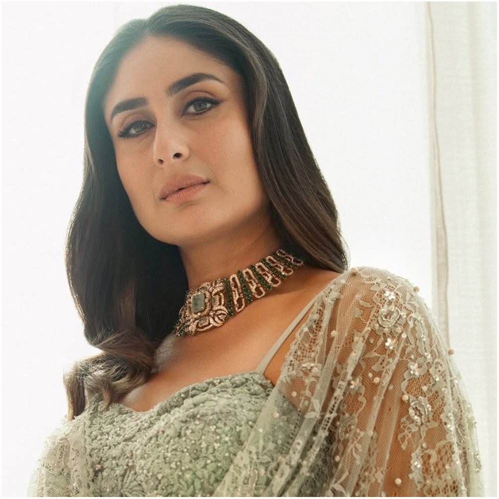 ‘Queen ATE’: Fans in chokehold after Kareena Kapoor Khan breaks dance floor with her moves on Chammak Challo; VIRAL VIDEO