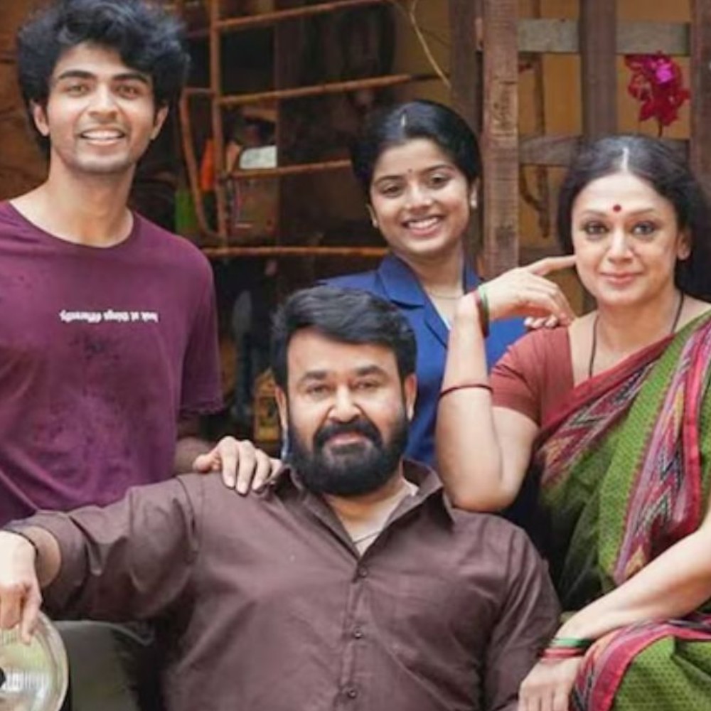 Thudarum Advance Booking: Mohanlal's family drama kickstarts pre-bookings with a BANG; collects Rs 2 crore in few hours