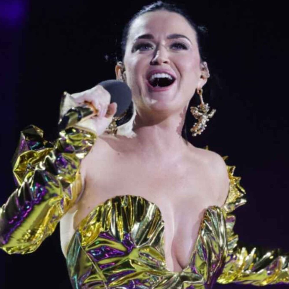 Katy Perry Does THIS Immediately After Successful Landing After Space Flight With Gayle King and Five More