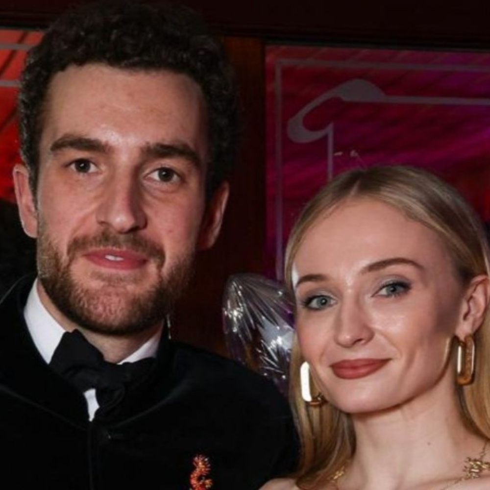 Sophie Turner ‘Tells Friends She’s Single’ After Unfollowing Peregrine Pearson Amid Separation Rumors: Report 
