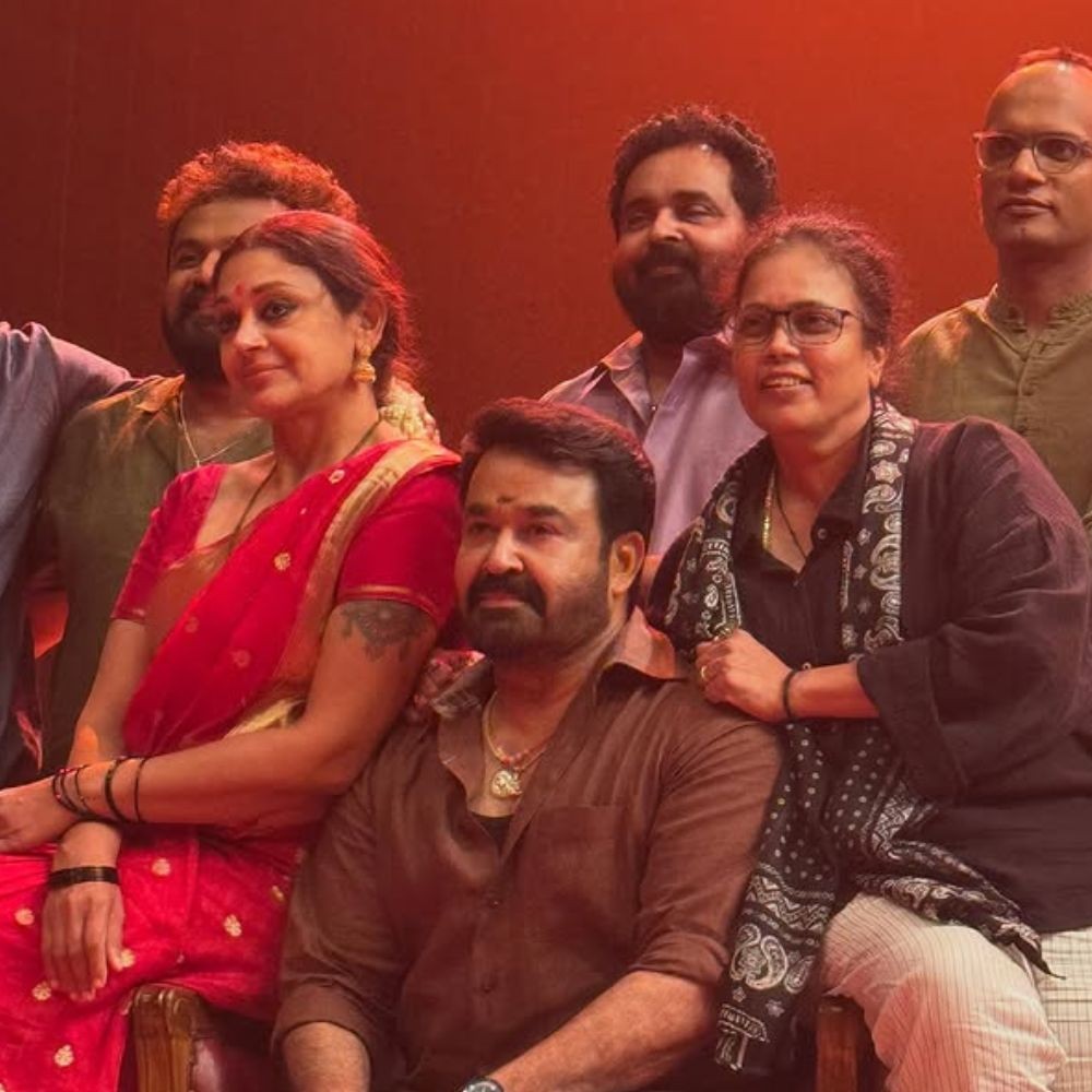 Mohanlal and Shobana recreate Oru Vallam Ponnum magic after 20 years in these BTS pictures from song shoot of Thudarum