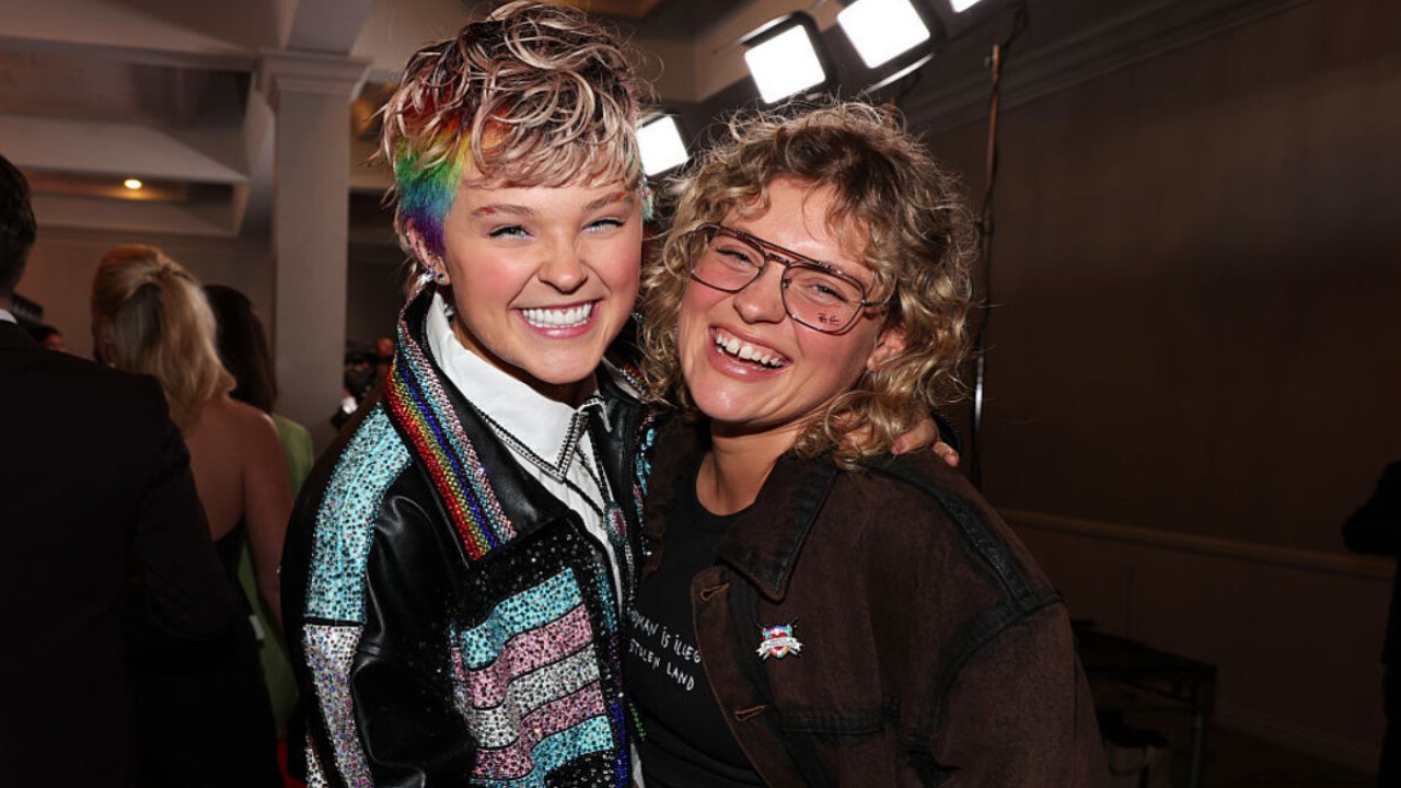Jojo Siwa and Kath Ebbs (PC: Getty Images) Getty Images