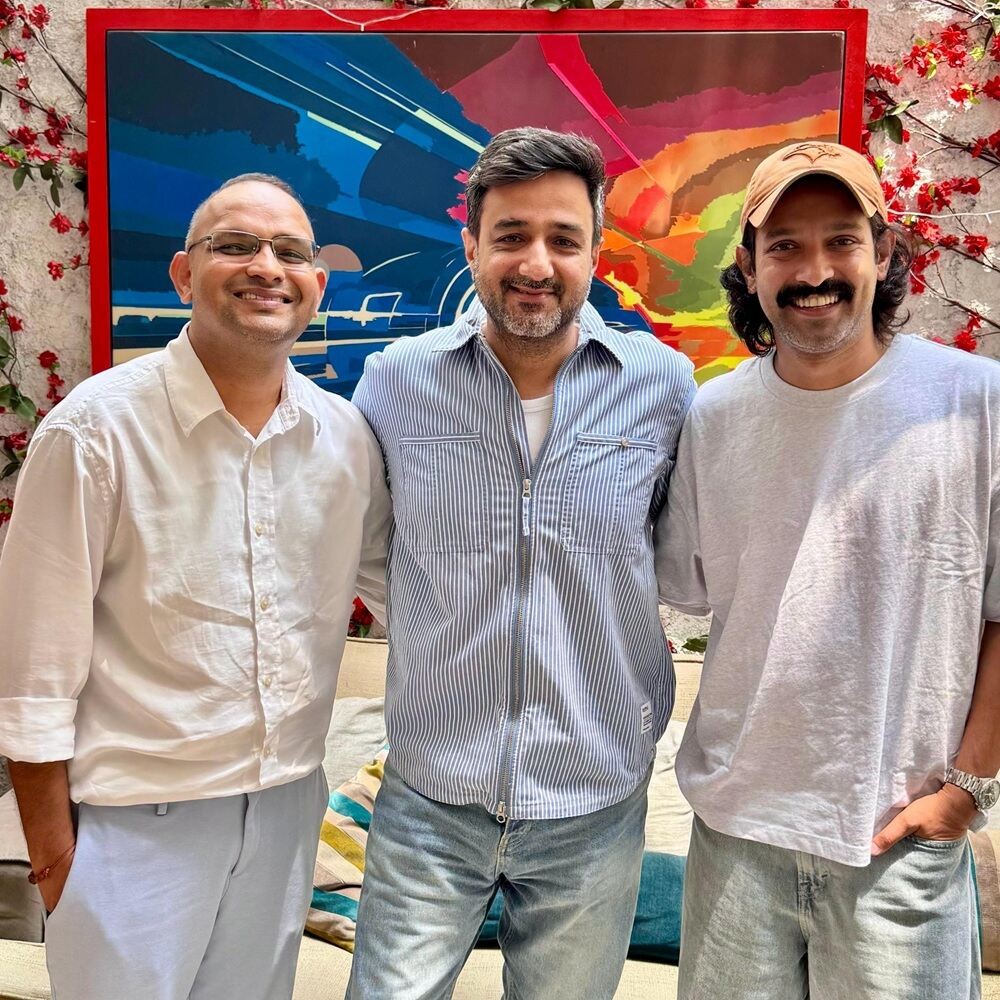 EXCLUSIVE: Vikrant Massey to play Gurudev Sri Sri Ravi Shankar in Siddharth Anand and Mahaveer Jain’s White; To target global audience