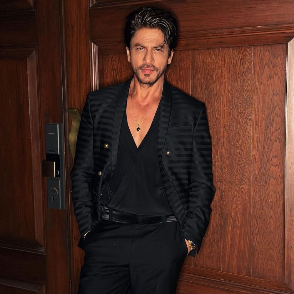 Fans started pulling Shah Rukh Khan’s hair during shoot, recalls Tikku Talsania; here’s what happened next