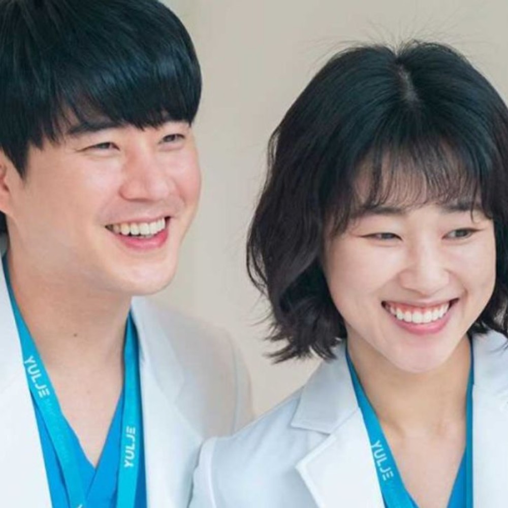 Hospital Playlist stars Ha Yun Kyung and Moon Tae Yoo to make cameo in Go Yoon Jung's Resident Playbook; REPORT