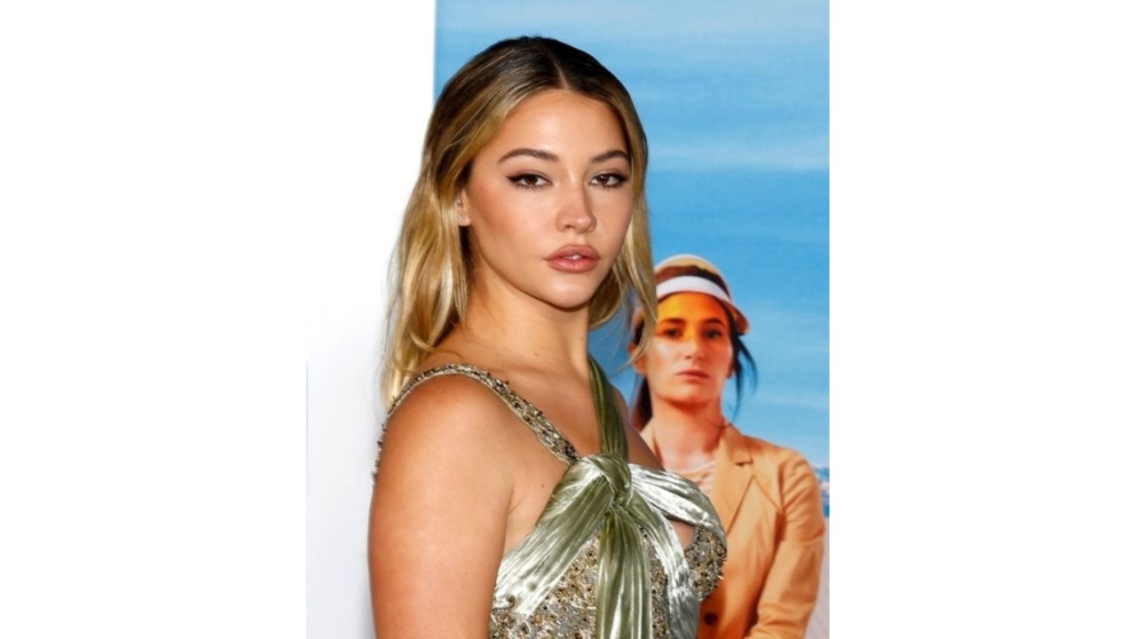 Madelyn Cline’s Plastic Surgery