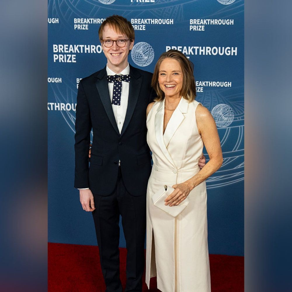 Jodie Foster Makes Rare Public Appearance with Her 'Scientist Son' Kit: SEE Pictures