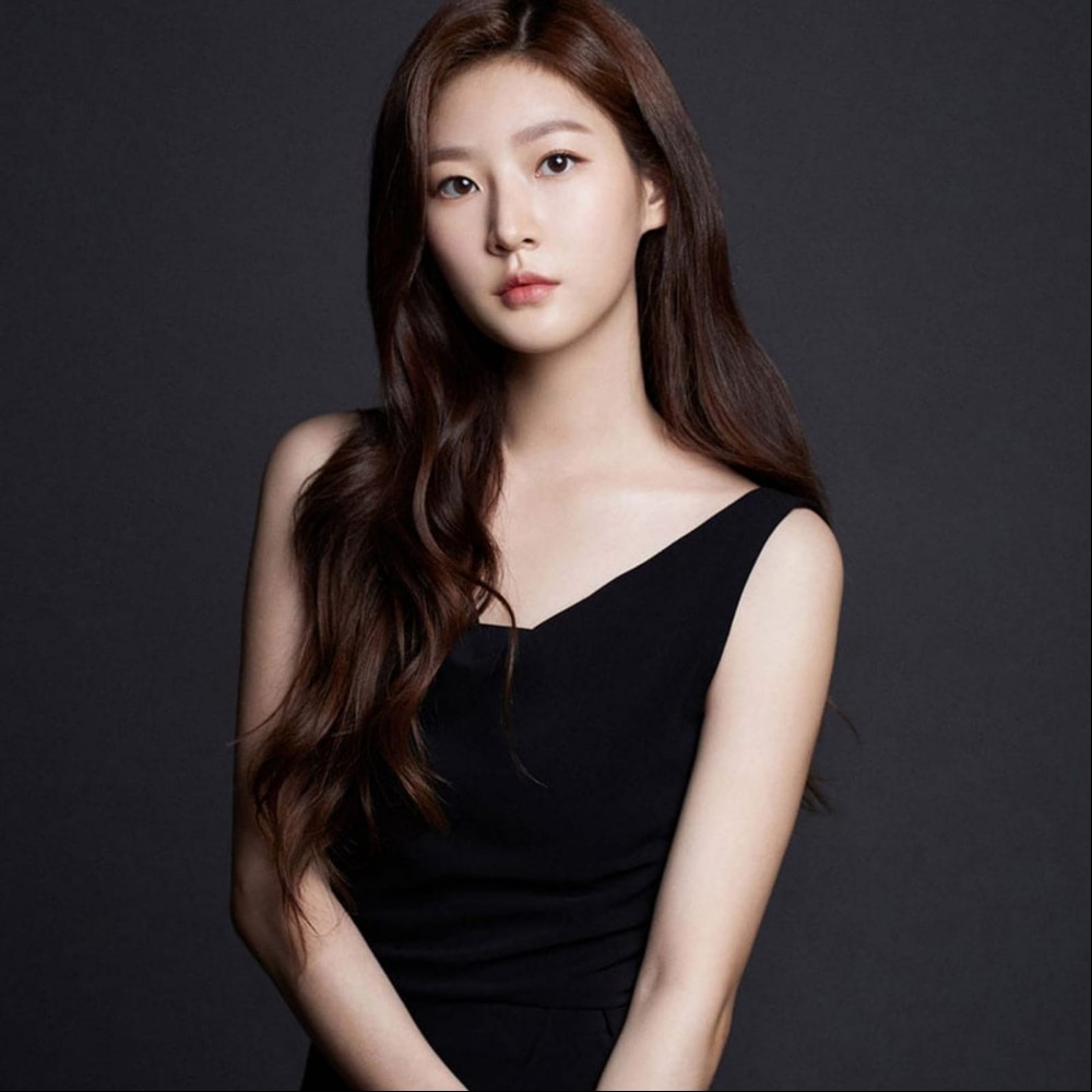 Kim Sae Ron’s family reacts to claims of publicly ‘kissing’ secret boyfriend and NOT Kim Soo Hyun in 2019