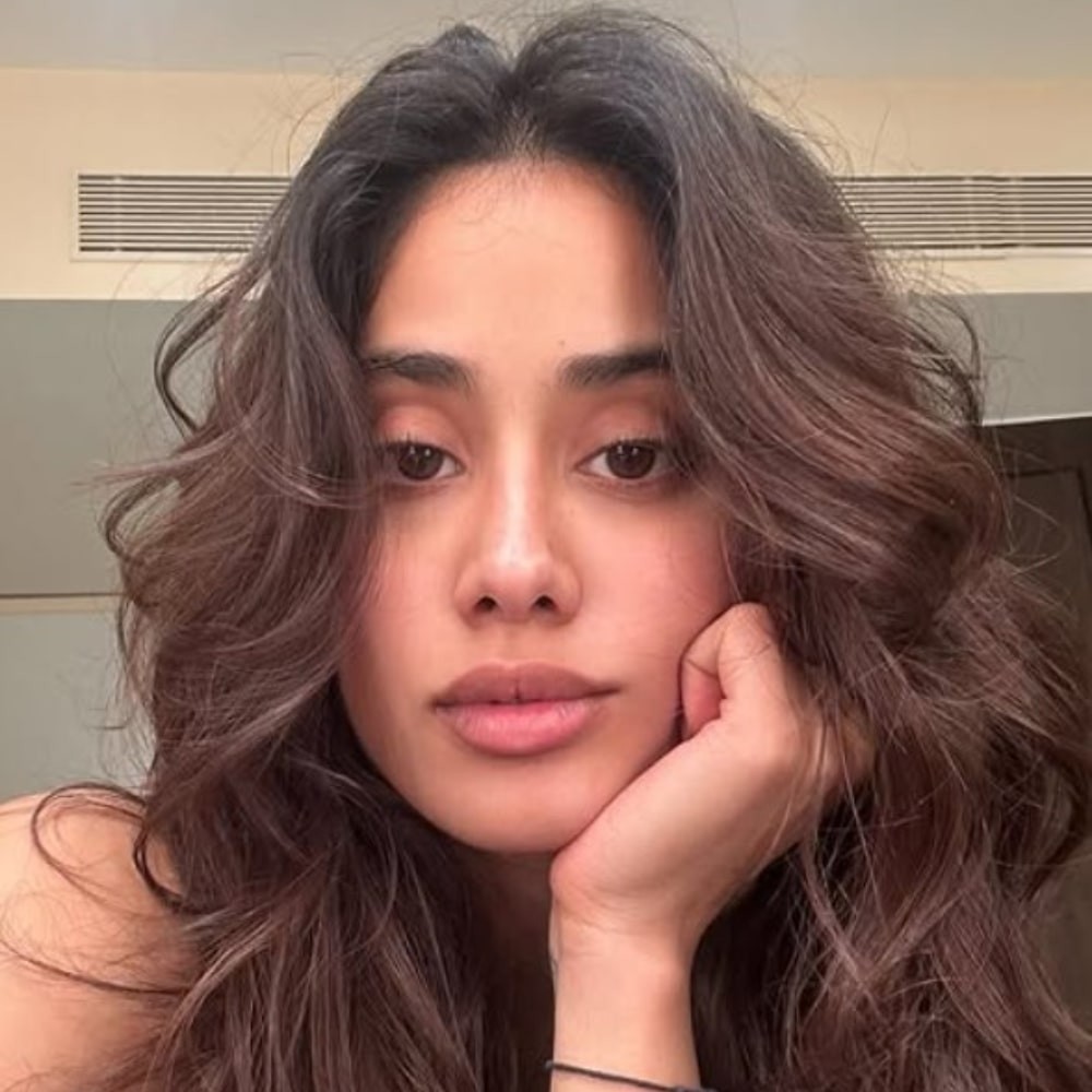 ‘Tulsi’ Janhvi Kapoor has sweetest birthday wish for her ‘Sunny’ Varun Dhawan and it’s making our hearts melt; SEE PIC