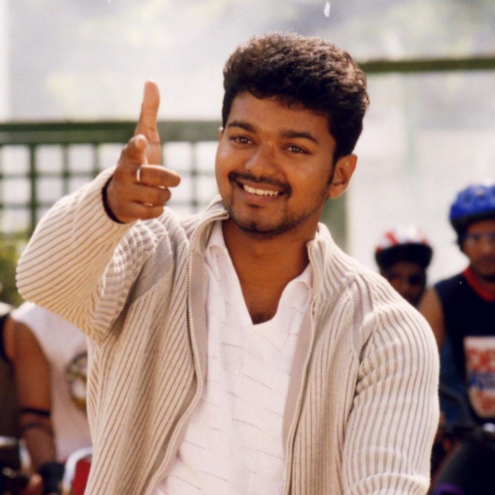 Sachein Re-Release: Fans go gaga as Thalapathy Vijay’s peppy track Va Va Va En Thalaiva plays in theaters