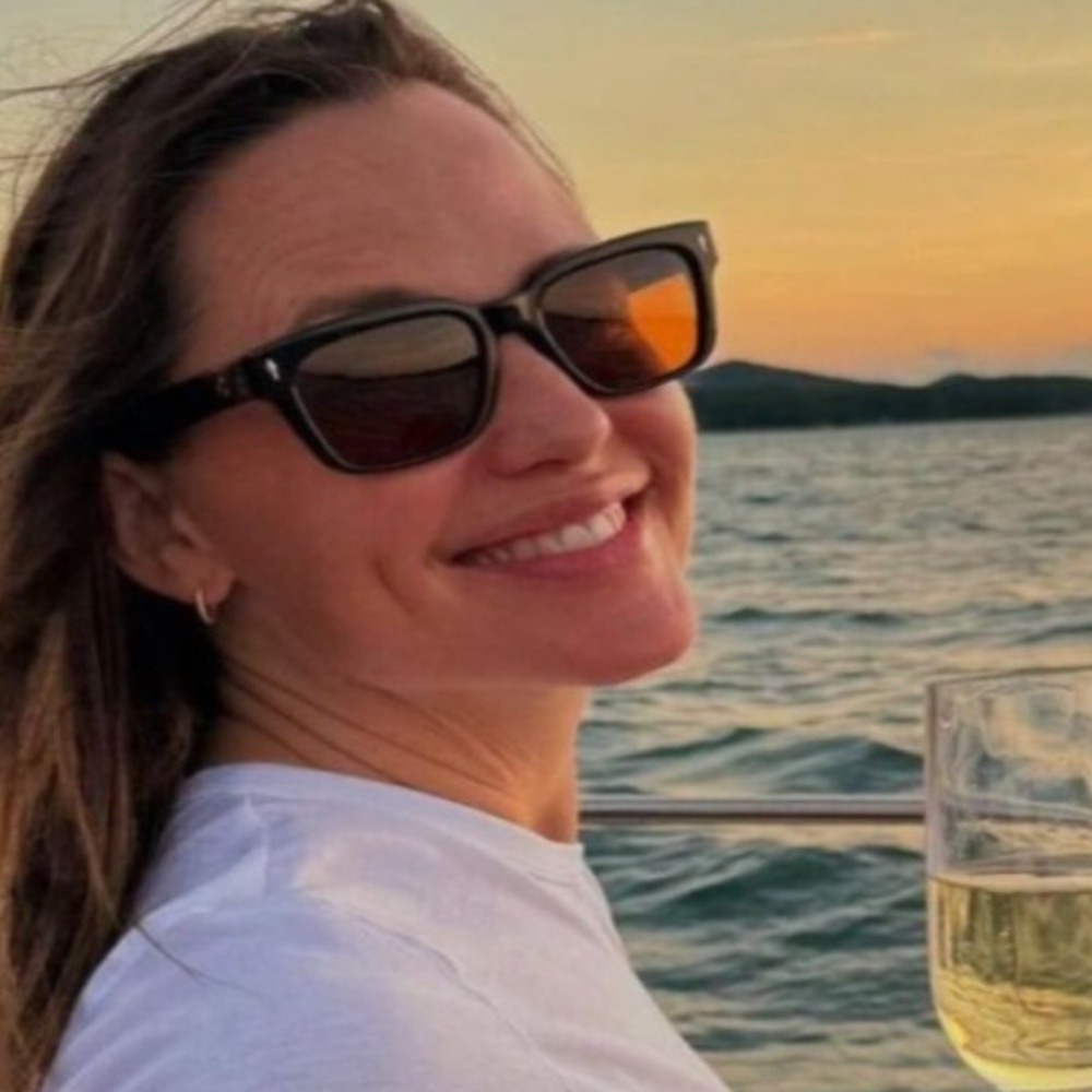 Jennifer Garner Turns 53, Pledges to Run 67 Miles for Kids Facing Hunger Amid Ben Affleck Drama