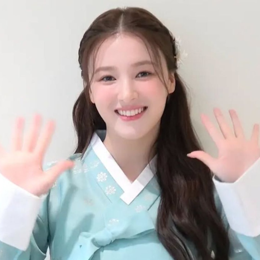 Ex-MOMOLAND's Nancy to make acting debut with Ma Dong Seok’s Pig Valley following group's disbandment; report