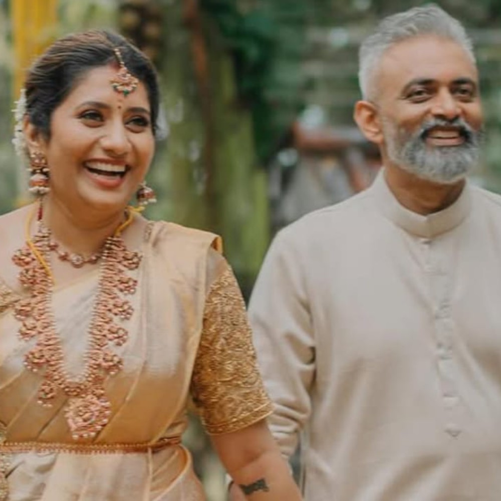 Priyanka Deshpande, TV host and former Bigg Boss runner-up ties knot for the 2nd time with DJ Vasi Sachi; see PICS