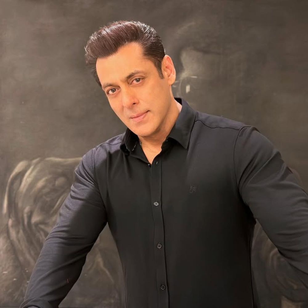 Salman Khan’s Suryavanshi co-star Sheeba Akashdeep reveals his then GF coming to watch shoot: ‘We all go through…’