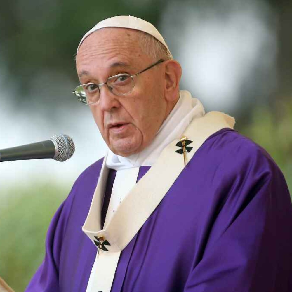 Pope Francis Funeral: Nun Breaks Important Protocol During Final Goodbye; Know What Happened With Sister Genevieve