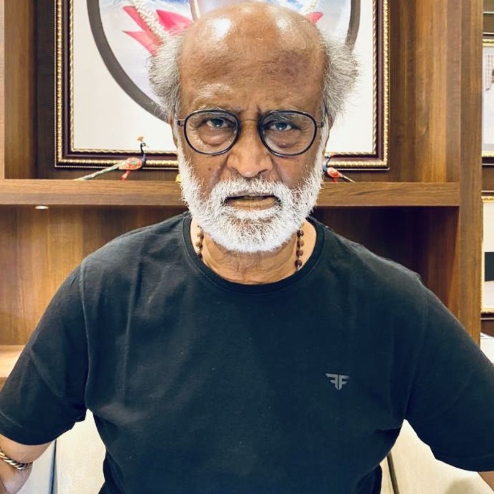 Watch: Rajinikanth stops midway at 400-year-old Matheswaran Shiva Temple as superstar heads for Jailer 2 shoot