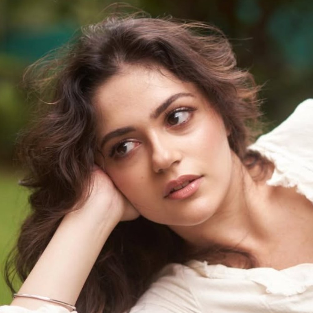 Who is Aneet Padda? 6 things to know about Ahaan Panday's leading lady in YRF and Mohit Suri's Saiyaara