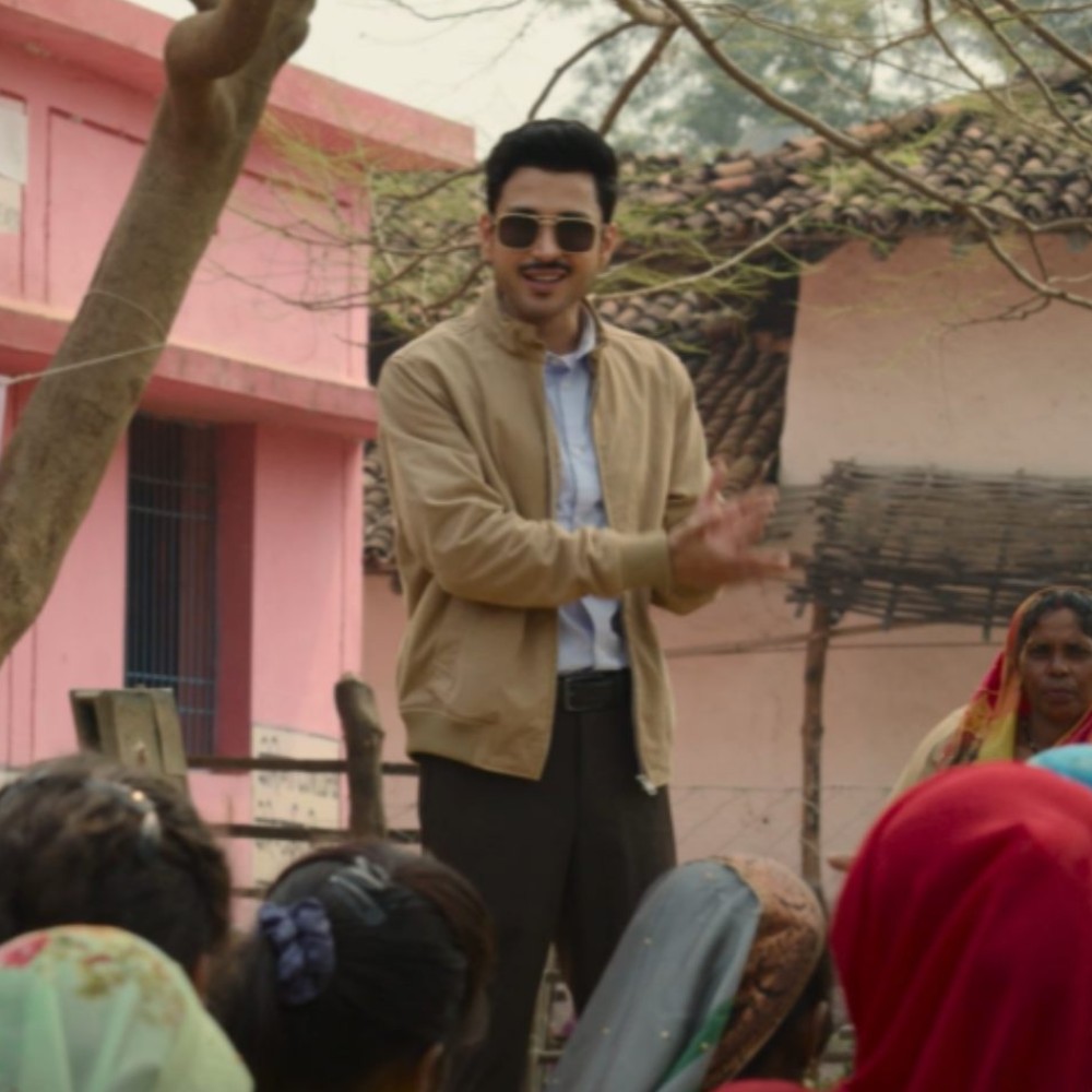 Gram Chikitsalay Trailer: 5 key moments from Amol Parashar and Vinay Pathak's new show you can't miss; young doctor's struggle, rural reality and more