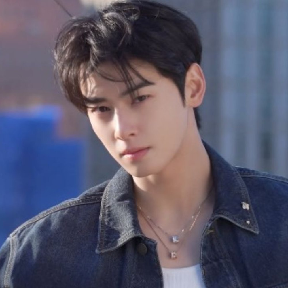 ASTRO's Cha Eun Woo fans protest against 'groundless rumors' of his misdemeanor towards Moonbin and Kim Sae Ron