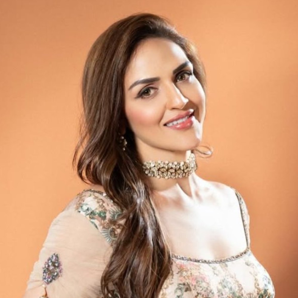Jaat: Esha Deol cheers for 'bhaiya' Sunny Deol-led film with sweet message; 'More power...'