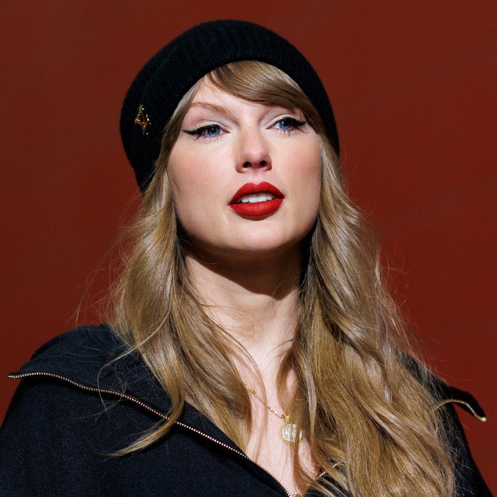 Taylor Swift ‘Not Given Second Thought’ by Manor Owner During Debut Album Recording; Praises How Her Music ‘Lines Up’