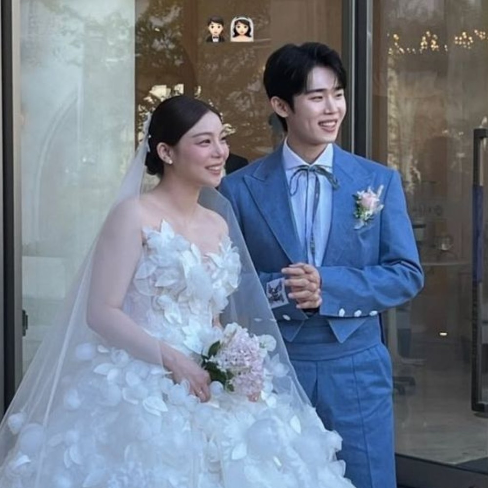 Ailee and Single’s Inferno’s Choi Si Hun get married in beautiful ceremony attended by industry friends; PICS