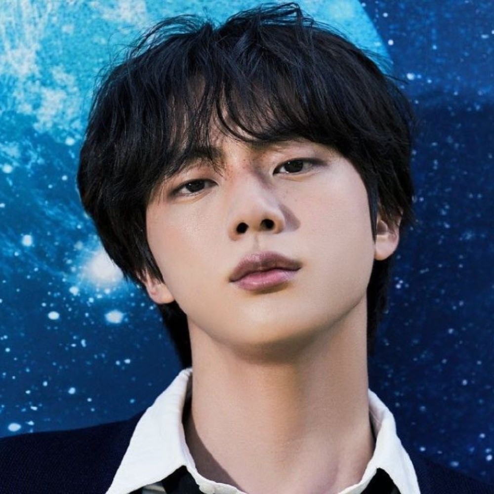BTS' Jin's actions at Hi-touch event reveal how his real dynamic with HYBE staff and it's not what you're expecting; watch