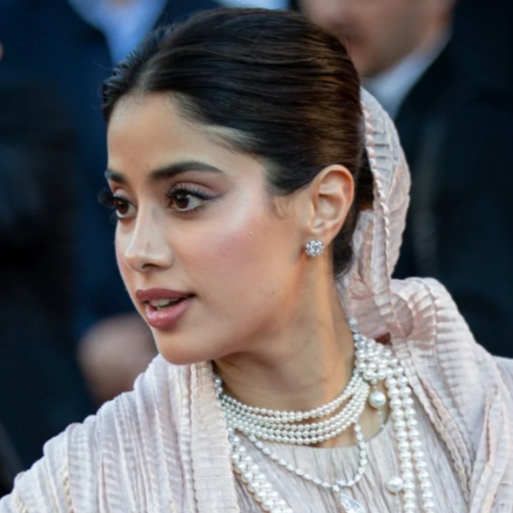 Janhvi Kapoor’s Indian jugaad to save herself from ‘buri nazar’ at Cannes 2025 is too cute to miss