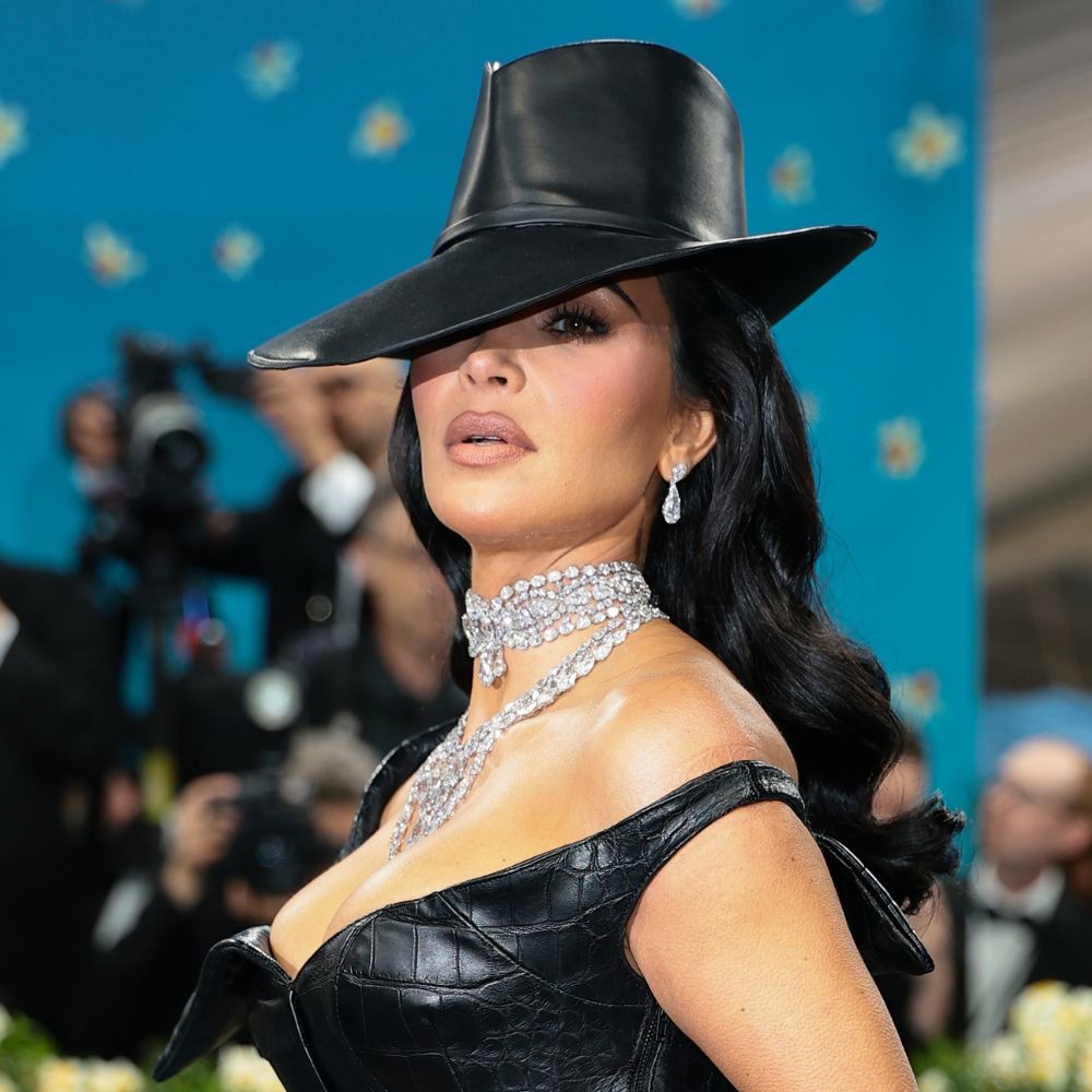 Met Gala 2025: Kim Kardashian Looks Ready to Break a Leg in All-Leather Corset and Fedora Look; PICS