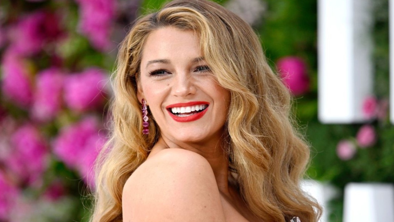 Blake Lively (via Getty Images) Blake Lively (via Getty Images)